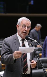 Discussão e votação de propostas legislativas. Dep. Waldenor Pereira (PT - BA)