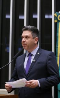 Discussão e votação de propostas legislativas. Dep. Tiago Dimas (PODE - TO)