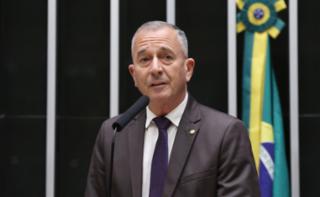 Discussão e votação de propostas legislativas. Dep. Bebeto (PP - RJ)