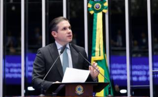 Promulgação da Emenda Constitucional nº 139/2026, que reconhece os Tribunais de Contas como órgãos permanentes e essenciais ao controle externo da administração pública. Presidente da Câmara dos Deputados, Hugo Motta (REPUBLICANOS - PB)