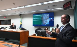 Audiência Pública - Privatização da defesa agropecuária e os riscos à saúde pública. Secretário Geral - Sindicado Nacional dos Auditores Fiscais Federais Agropecuários - ANFFA Sindical, André Guaragna Marcondes