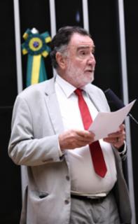 Discussão e votação de propostas legislativas. Dep.