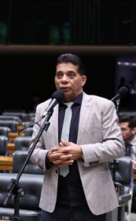 Discussão e votação de propostas legislativas. Dep. Roberto Monteiro Pai (PL-RJ)
