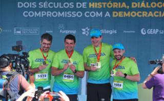 Corrida da Câmara. Presidente Sindilegis, Alison Souza.Dep. Carlos Veras (PT - PE). Presidente da Câmara dos Deputados, Hugo Motta (REPUBLICANOS - PB). Diretor-Geral da Câmara dos Deputados, Guilherme Barbosa Brandão.