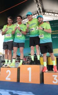 Corrida da Câmara. Presidente do Sindilegis, Alison Souza.Dep. Carlos Veras (PT - PE). Presidente da Câmara dos Deputados, Hugo Motta (REPUBLICANOS - PB). Diretor-Geral da Câmara dos Deputados, Guilherme Barbosa Brandão.