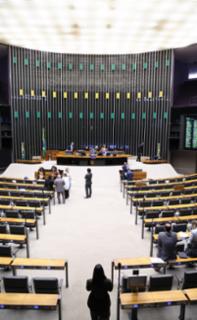 Discussão e votação de propostas legislativas.