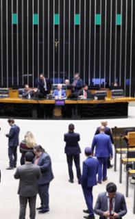 Discussão e Votação de propostas legislativas.