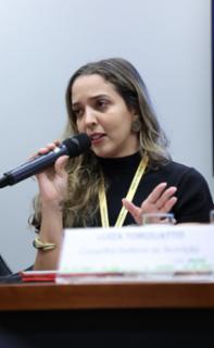 Audiência Pública - Atlas Mundial da Obesidade 2026. Especialista no Programa de Alimentação Saudável e Sustentável do Instituto Brasileiro de Defesa do Consumidor (IDEC), Ana Maria Maya
