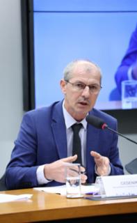 Audiência Pública - Debate sobre projetos que tratam sobre o trabalhador agrícola safrista. Sindicato dos Trabalhadores Rurais -STR /RS, Cedenir Postal