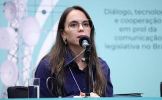 Encontro da Rede Legislativa de Rádio e TV 2026: de Olho no Futuro. Coordenadora Administrativa da TV e da Rádio Cârama Bagé, Bruna Sampaio