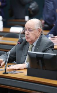 Diretrizes da política fiscal e econômica do País. Dep. Luiz Carlos Hauly (PODE - PR)