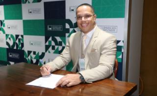 Cerimônia de Posse dos novos Servidores. Servidor, Herberth Clecio Conceição Moura.