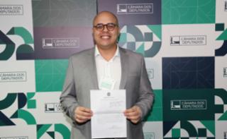 Cerimônia de Posse dos novos Servidores. Servidor, Luiz Claudio Gomes da Silva Junior.