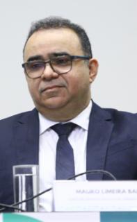 Cerimônia de Posse dos novos Servidores. Diretor Administrativo, Mauro Limeira Mena Barreto