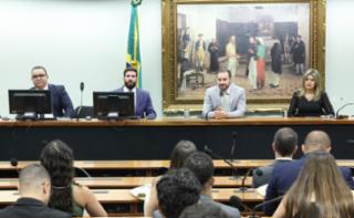 Ambientação dos novos Servidores. Diretor Administrativo, Mauro Limeira Mena Barreto. Secretário-Geral da Mesa, Lucas Ribeiro Almeida Júnior. Diretor-Geral da Câmara dos Deputados, Guilherme Barbosa Brandão. Chefe de gabinete da presidência, Sabá Filha de Oliveira.