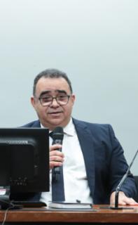 Ambientação dos novos Servidores. Diretor Administrativo, Mauro Limeira Mena Barreto