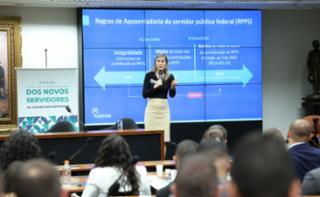 Ambientação dos novos Servidores. Gerente Comercial - Funpresp, Sandiscleia Beni Gutierrez