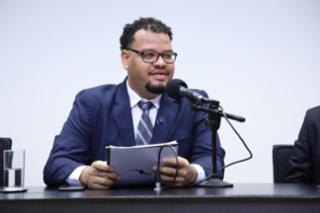 Sessão de abertura. Coordenação Administrativa, Luiz Eduardo Nogueira dos Santos.