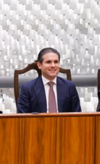 Solenidade de posse de Suas Excelências os Senhores Ministros Luis Felipe Salomão e Mauro Luiz Campbell Marques nos cargos, respectivamente, de Presidente *e Vice-Presidente do Superior Tribunal de Justiça (STJ) para o biênio 2026-2028. Presidente da Câmara dos Deputados, Hugo Motta (REPUBLICANOS - PB)