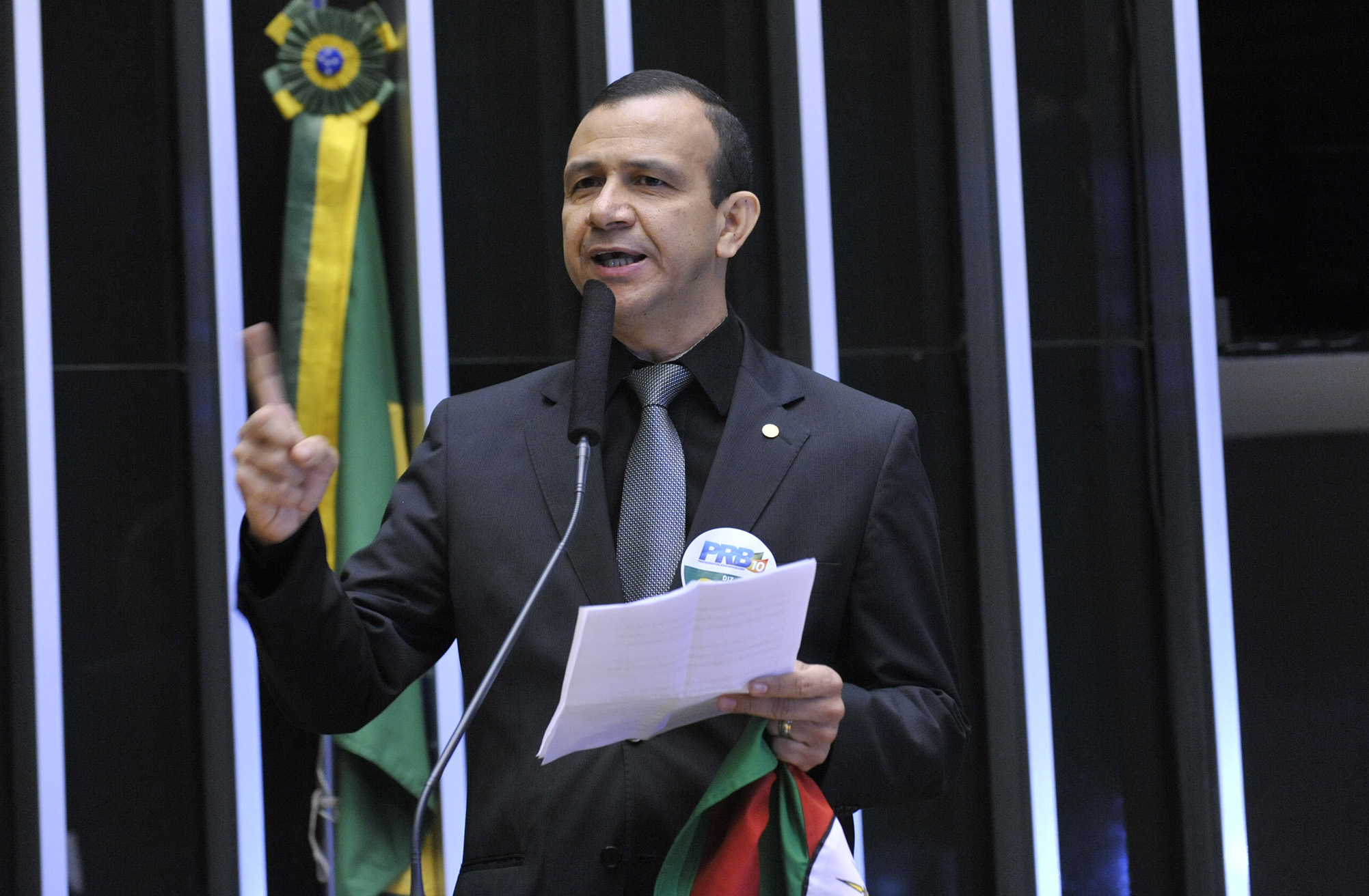 Ficheiro:Carlos Gomes em abril de 2016.jpg – Wikipédia, a enciclopédia ...