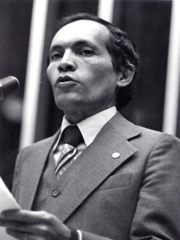 Foto do(a) deputado(a) PAULO GUERRA