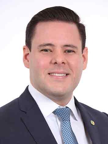 Foto do(a) deputado(a) Rodrigo Valadares