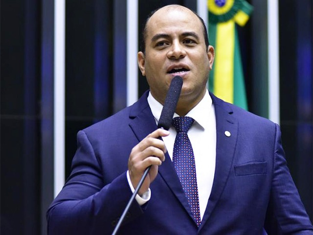 Foto do(a) deputado(a) Wolmer Araújo