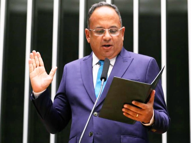 Foto do(a) deputado(a) Jorge Araújo