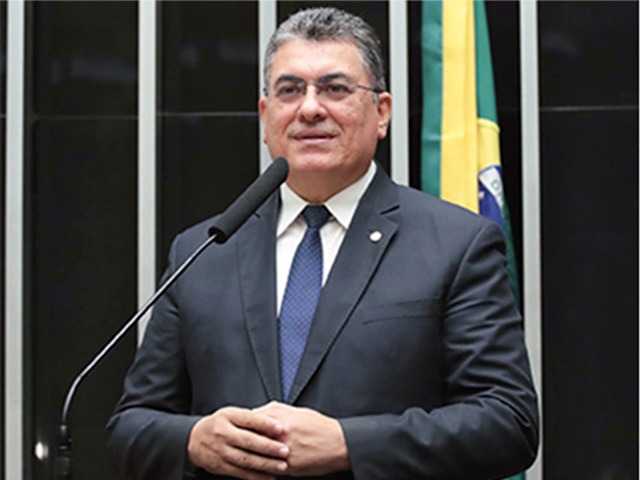 Foto do(a) deputado(a) Valdir Trindade
