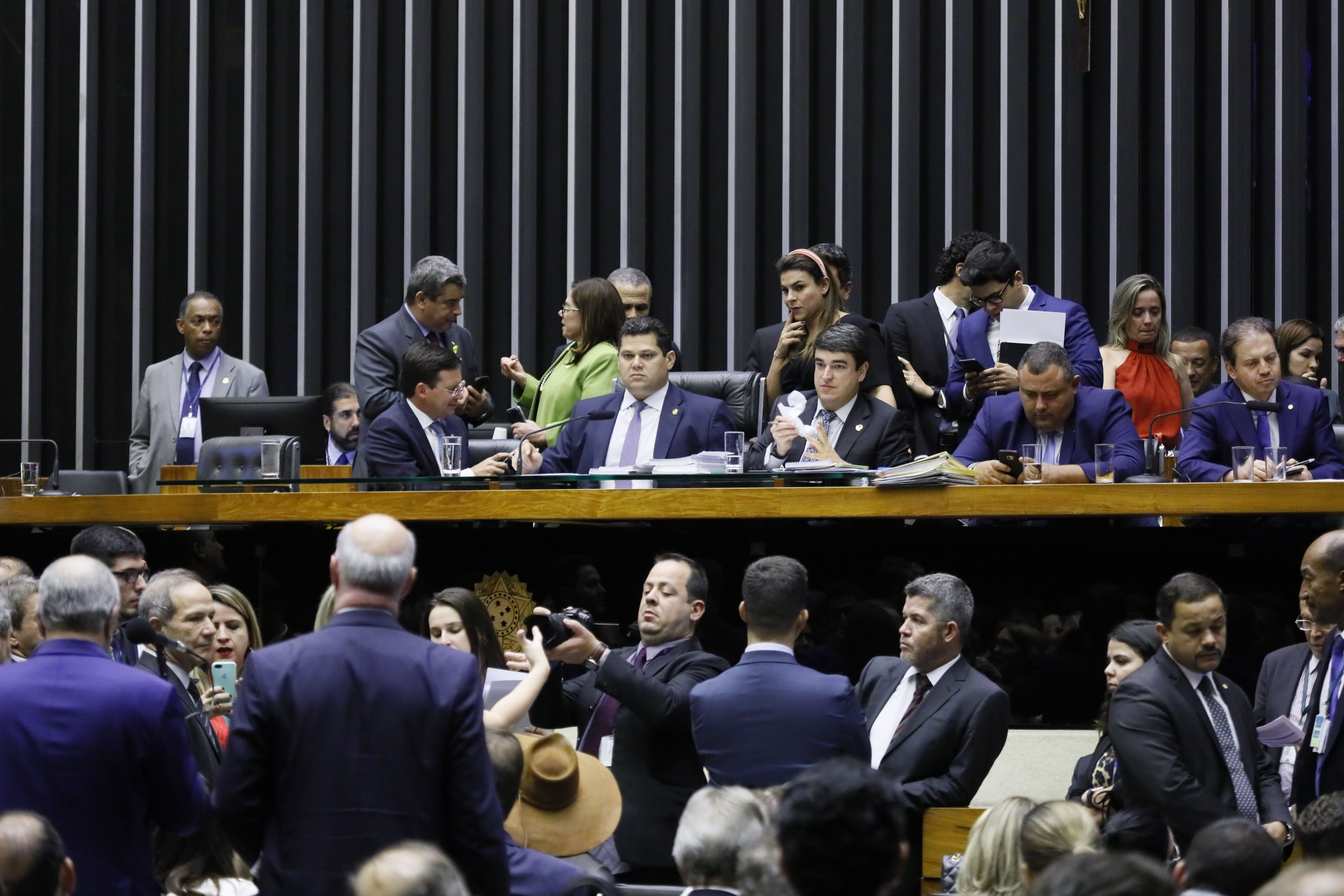 Congresso derruba 18 vetos da Lei de Abuso de Autoridade
