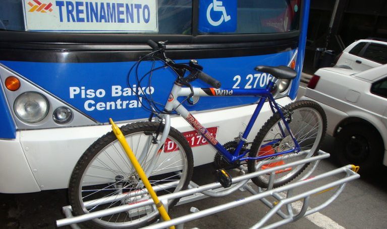 Transporte - geral - bicicletas em ônibus suporte integração modais