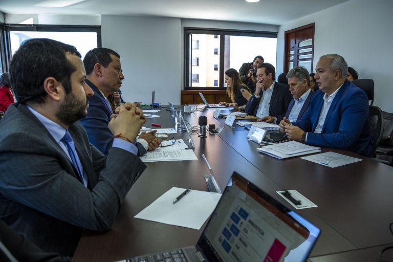 Deputados vão à Colômbia conhecer regras sobre Cannabis medicinal