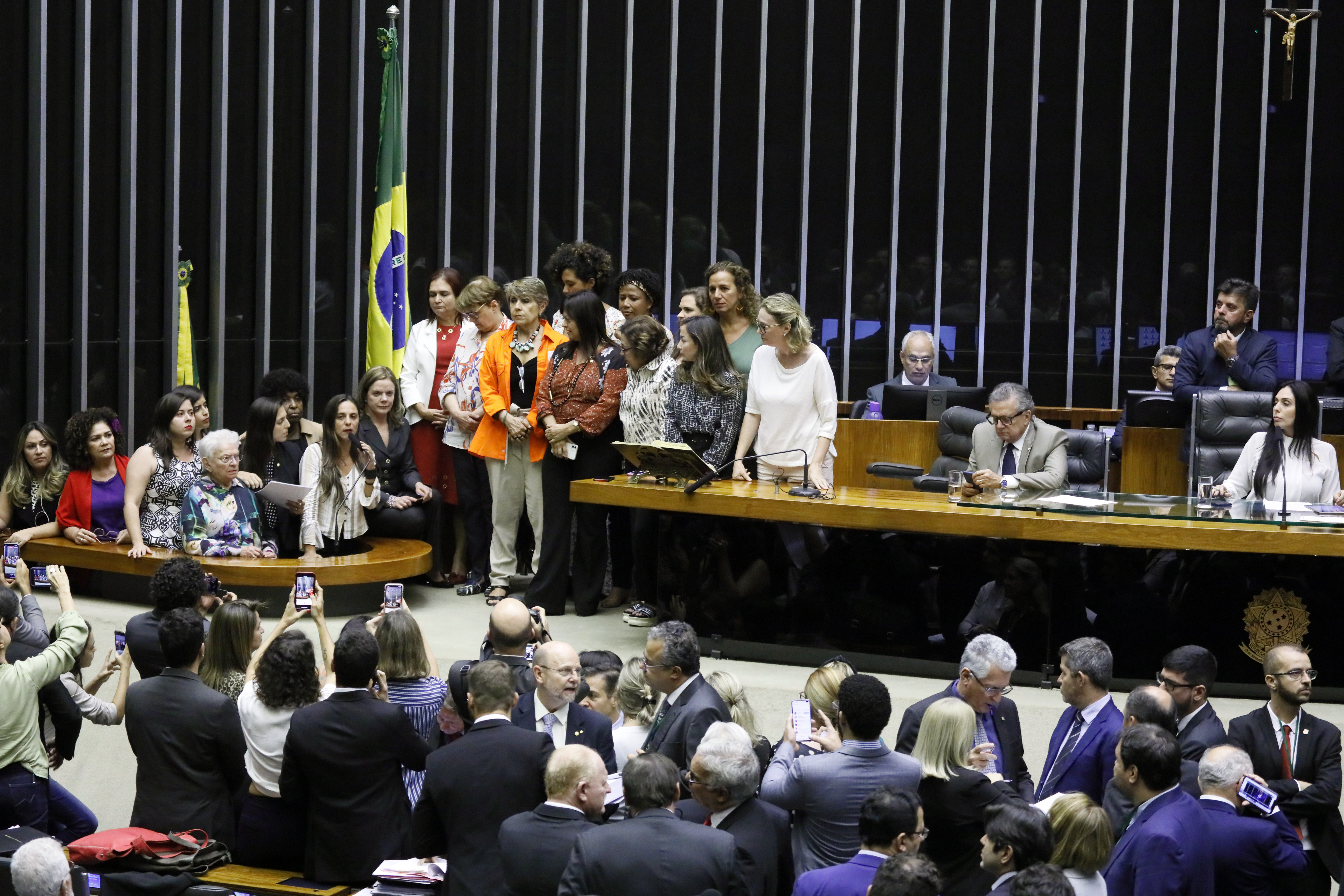 Aprovada na Câmara, MP do agro segue para o Senado