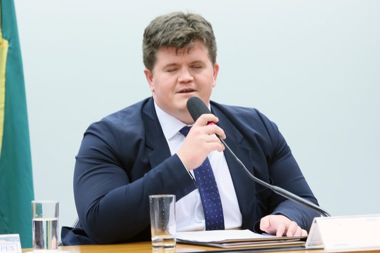 Audiência Pública - Tema: "Eficiência de Gastos - Desafios da gestão orçamentária das IFES". Dep. Felipe Rigoni (PSB - ES)