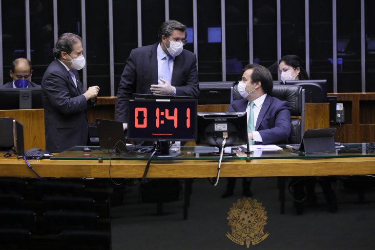Ordem do dia para votação de propostas legislativas.