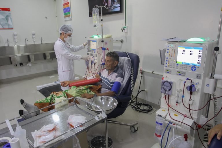 Saúde - geral - tratamentos pacientes hemodiálises rins insuficiência renal transplantes