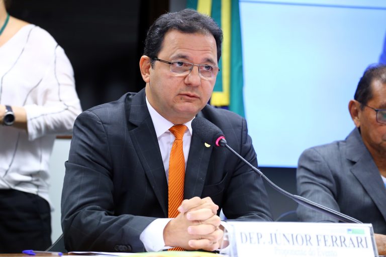 Audiência Pública - Tema: Criação de bubalinos/bovinos na Reserva Extrativista Verde para Sempre. Dep. Júnior Ferrari (PSD - PA)