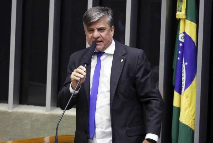 Dep. Boca Aberta (PROS - PR)