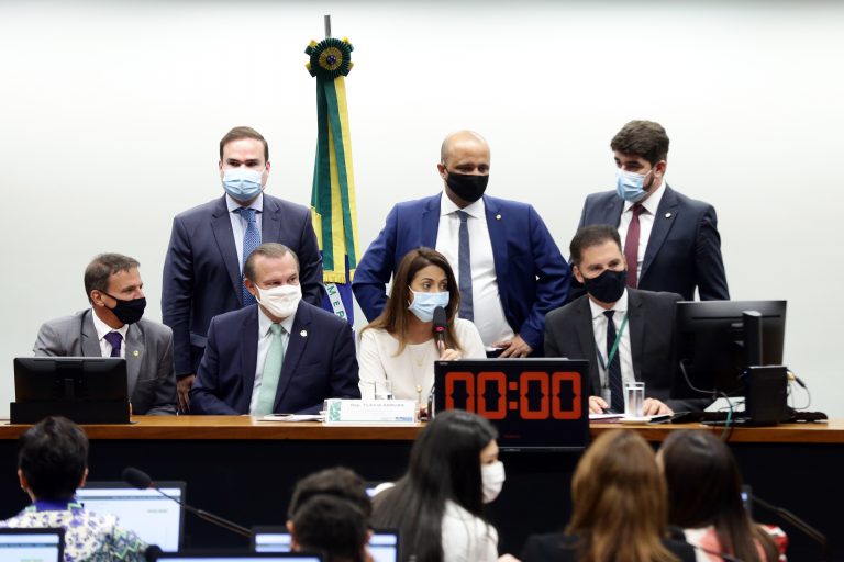 texto alternativo não fornecido