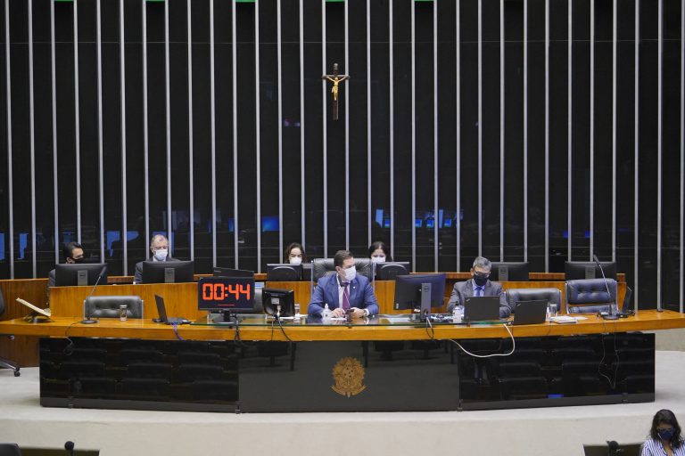 Breves comunicados. Dep. Eduardo Bismarck(PDT - CE)