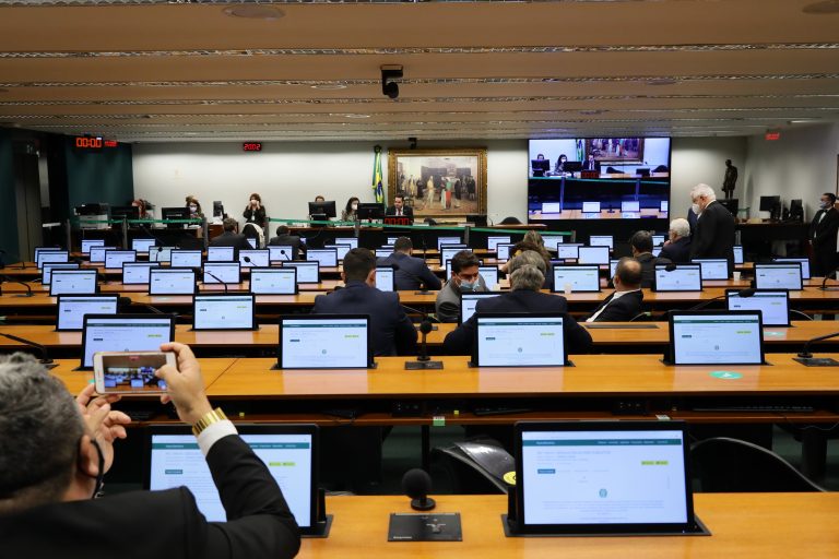 Comissão Especial PEC 135/19 Cédulas Físicas