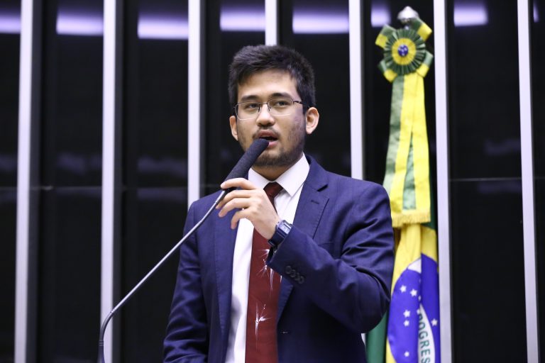 Deputado Kim Kataguiri discursa no Plenário da Câmara