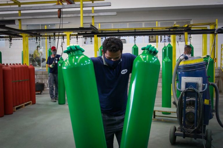 Insumos para o enfrentamento da pandemia não precisarão de licitação