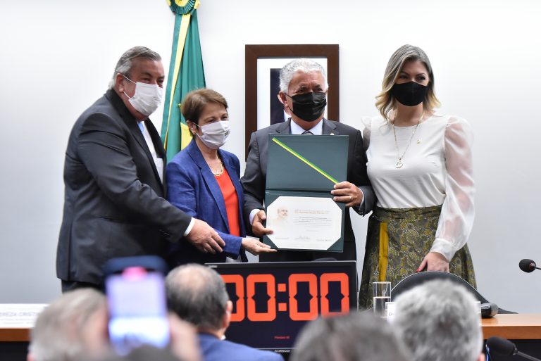 texto alternativo não fornecido