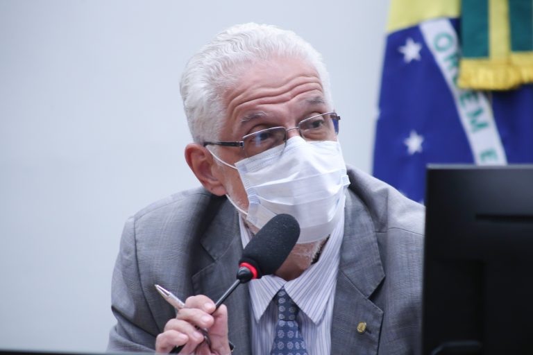 Jorge Solla: cirurgias têm sido oferecidas basicamente nos hospitais universitários