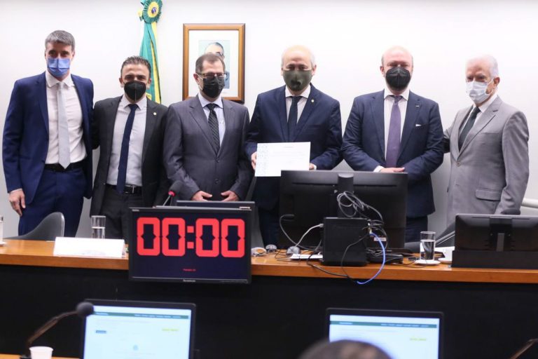 texto alternativo não fornecido