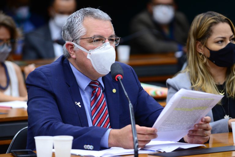 Votação do Parecer do Relator. Dep. Alexandre Padilha PT-SP