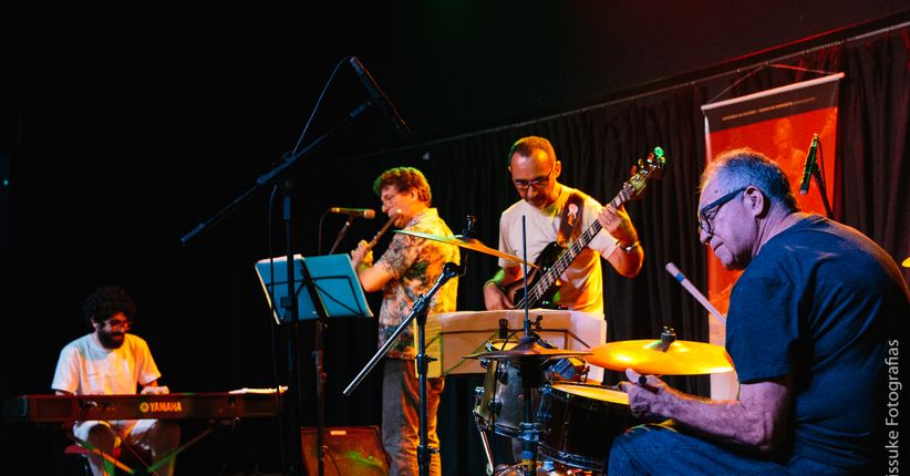 Caminhar – Quarteto Marimbada (REPRISE)