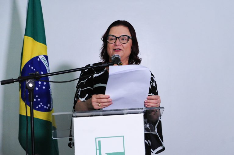 Manifesto Cultural: Pelo fomento à cultura Brasileira. Dep. Professora Rosa neide PT-MT