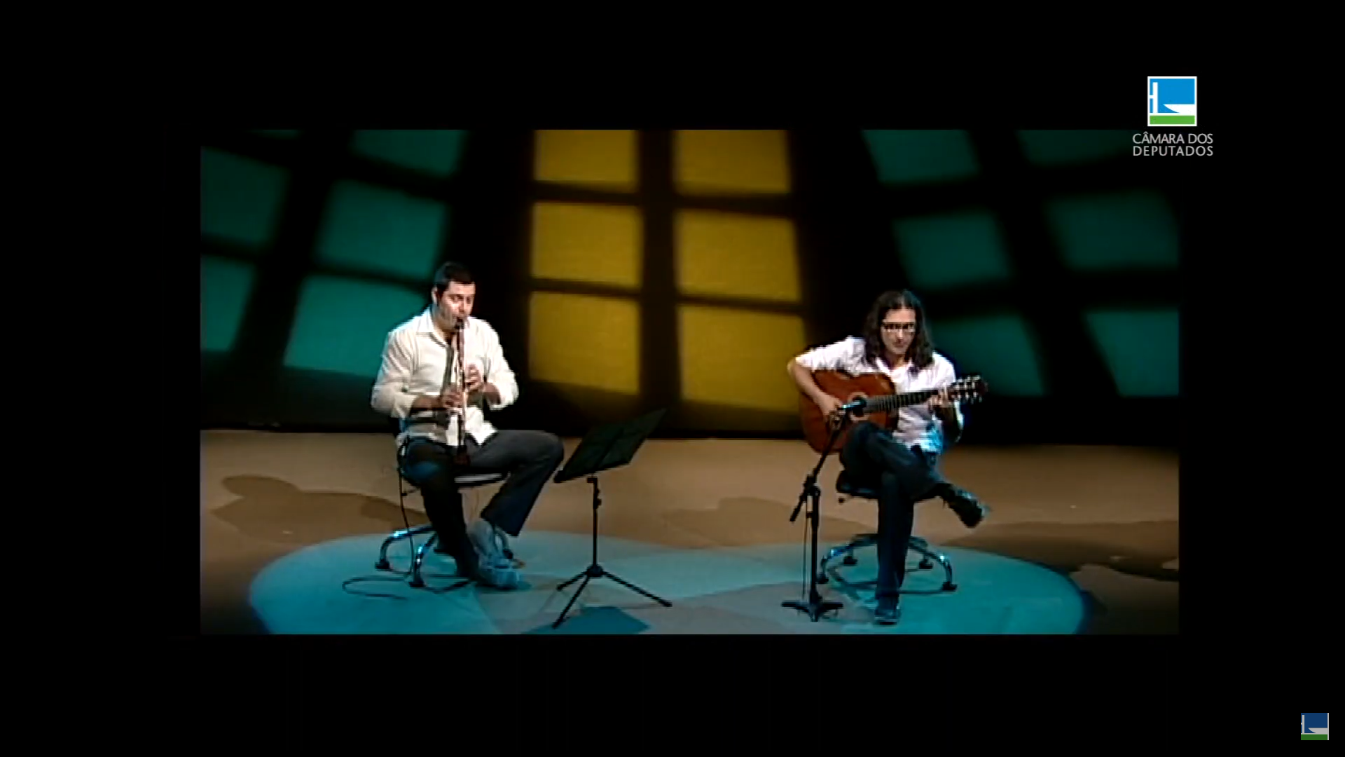 Alessandro Penezzi (violões) e Alexandre Ribeiro (clarineta e clarone)